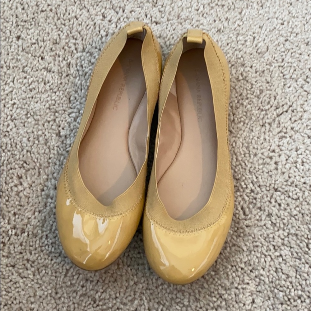 Banana Republic Flats